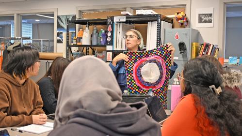 Liz Collins Works with LLC Students 