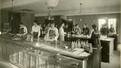 Chemistry Lab in 1920