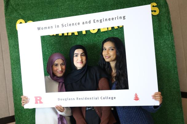 Students with WiSE Photo frame