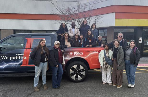 Students and faculty at site visit
